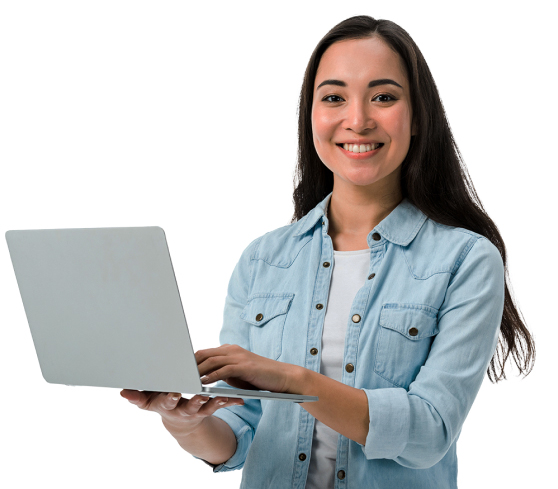 kvinna på bärbar dator